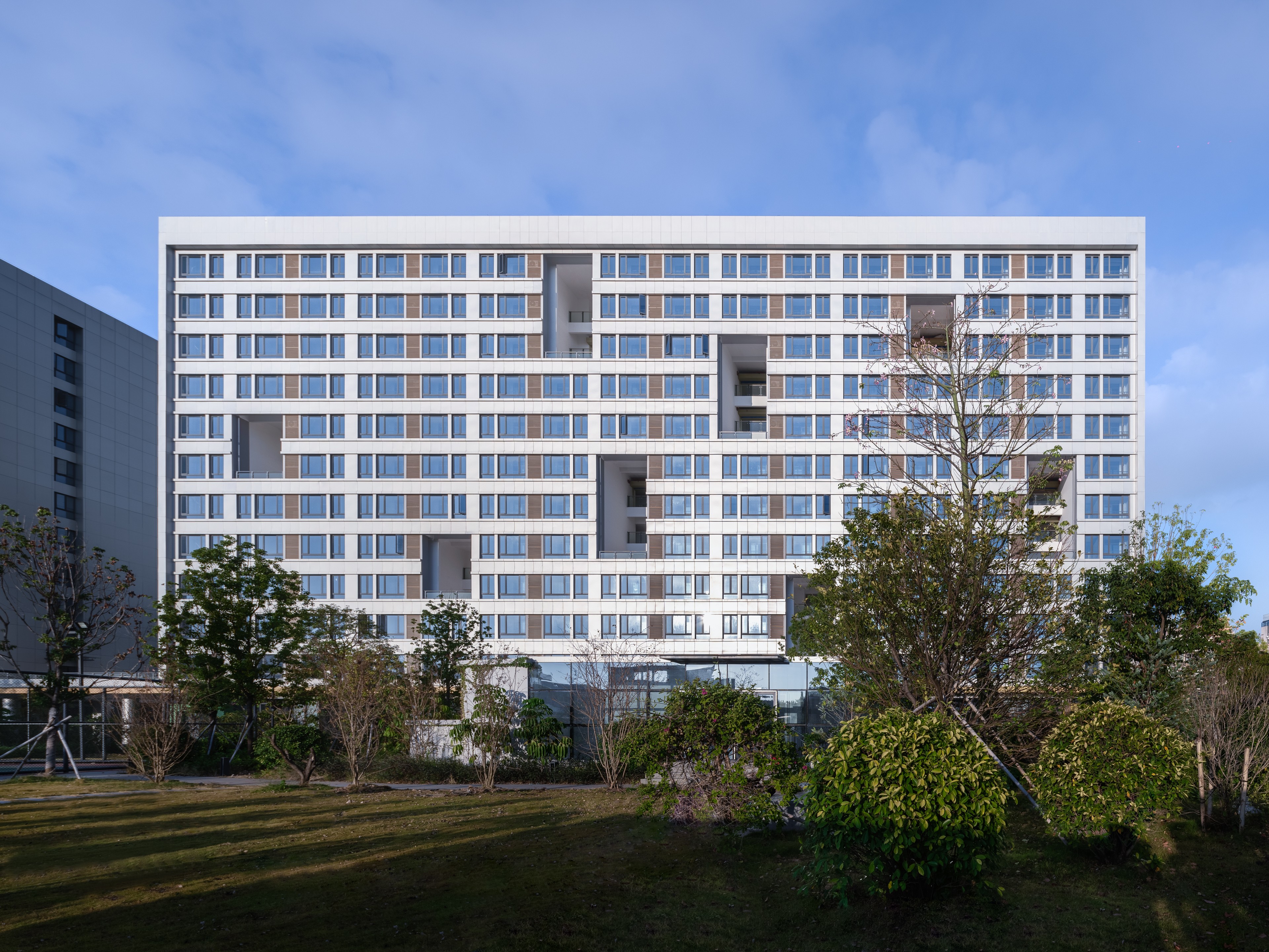 深圳航空公司总部东区员工宿舍(B19,B20)丨中国深圳丨深圳大学建筑设计研究院有限公司“钟中+钟波涛”工作室-91