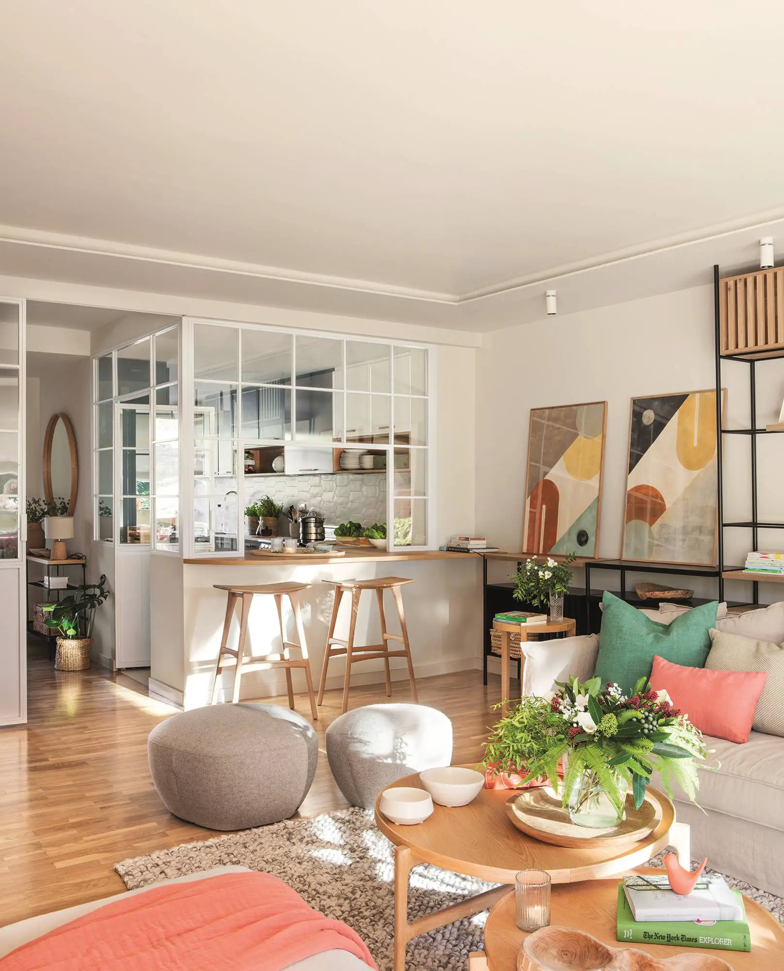 巴塞罗那白色玻璃厨房 | 私密与光线的完美结合-7