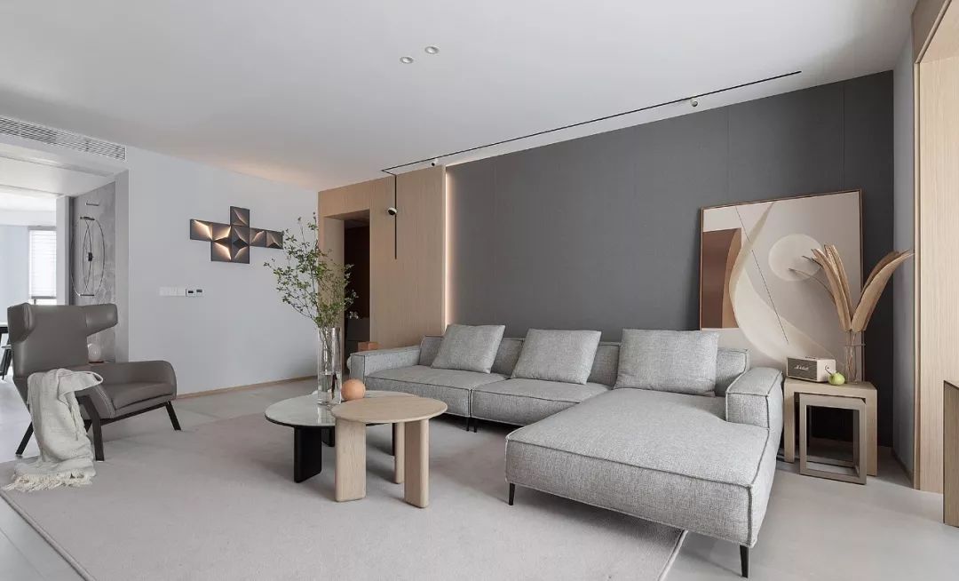 145㎡清新原木公寓，几何线条打造通透空间-11