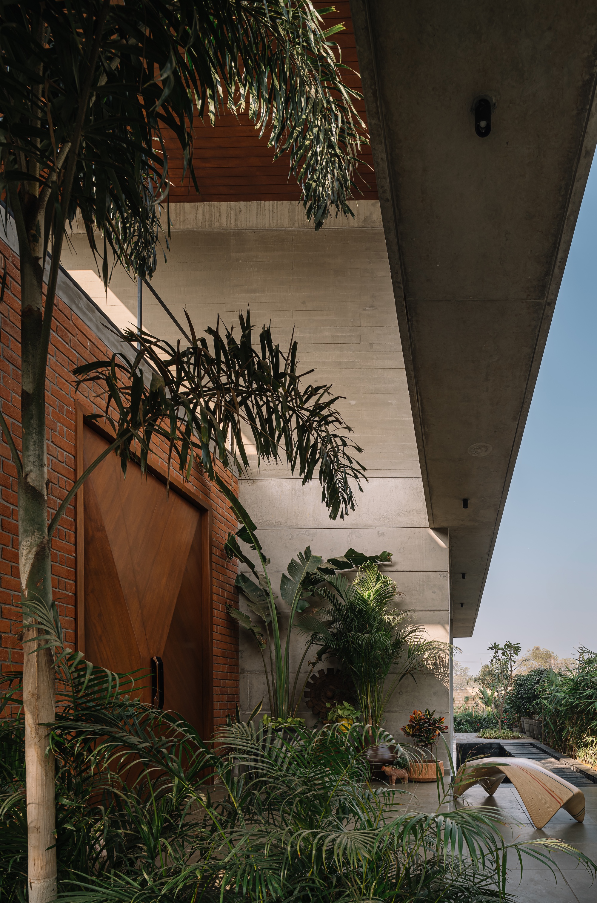 百叶窗屋;百叶窗住宅(具体可根据实际语境确定更准确的译法,此处Louvered常见意思为有百叶窗的,House为房屋、住宅等意思) 丨印度丨andblack design studio-39