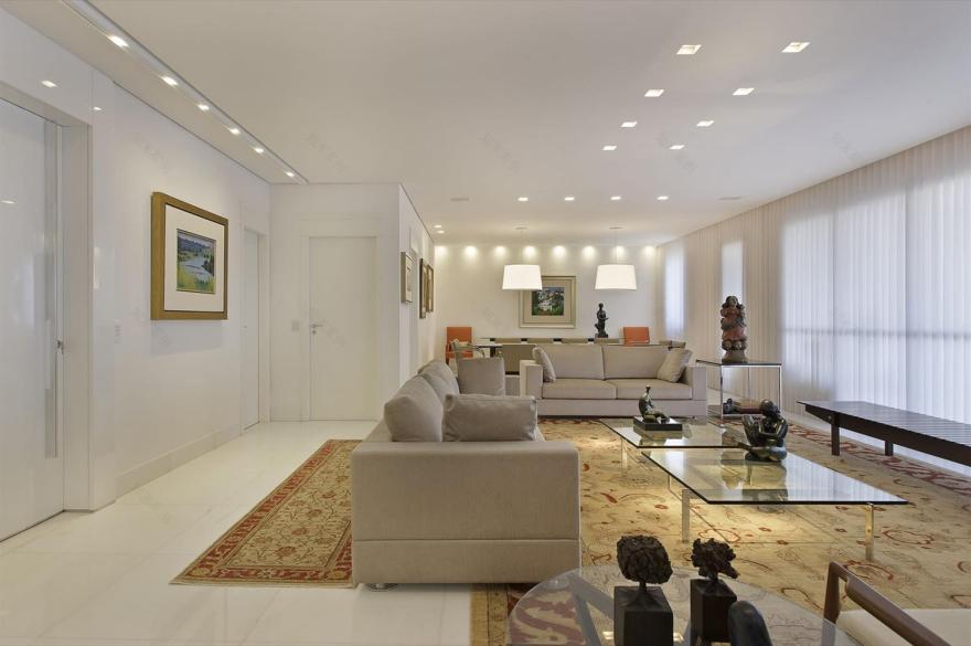 巴西 Beau Rivage 公寓 | 温馨明亮的现代家居设计-1