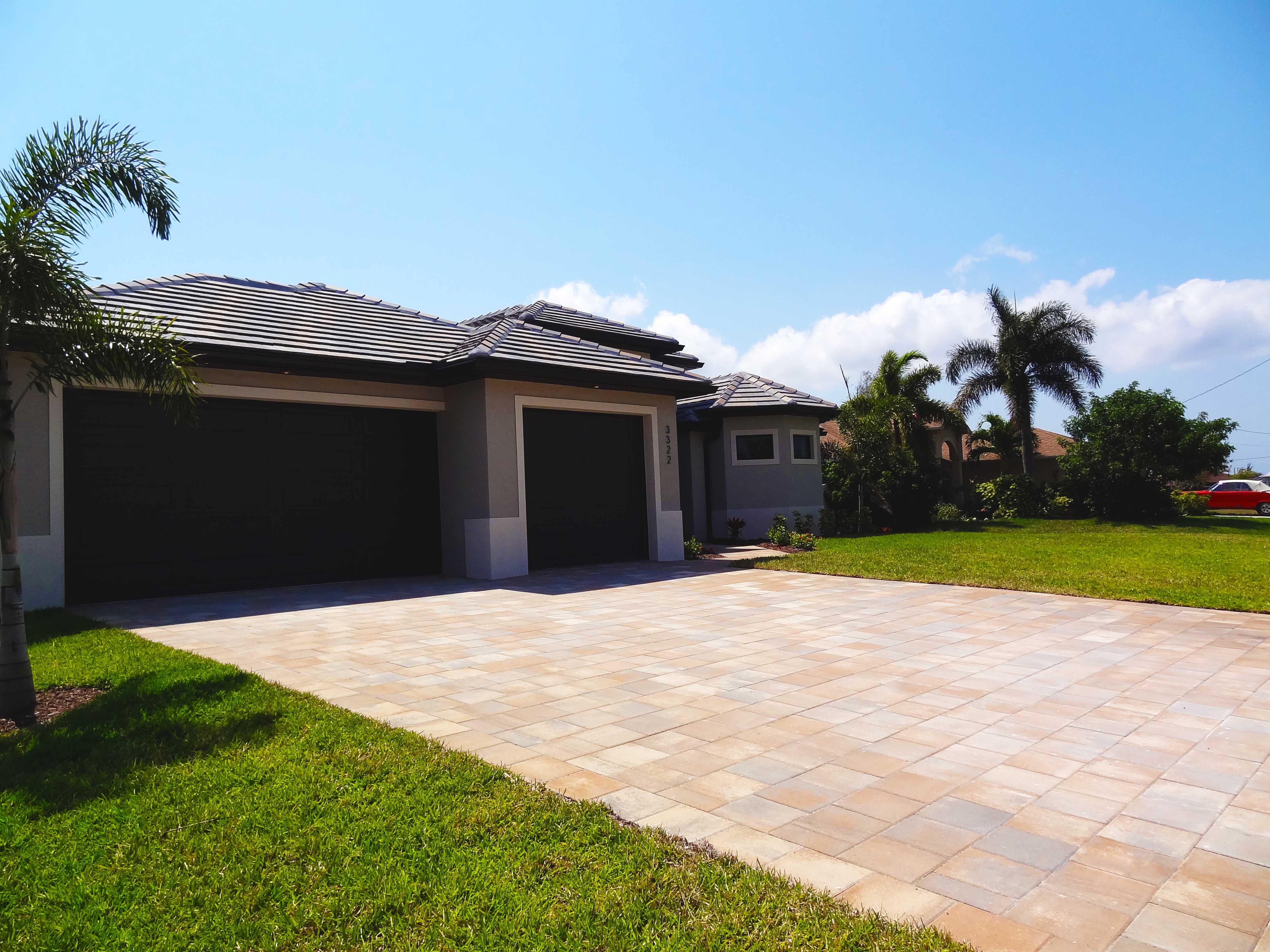 索菲娅豪华度假住宅,现代风格室内设计典范-3