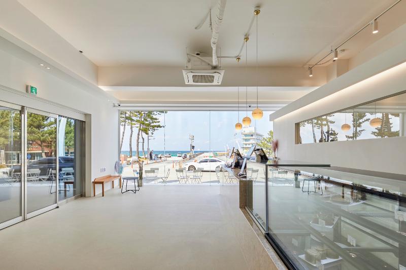 简约海洋风 160 平咖啡厅设计-10