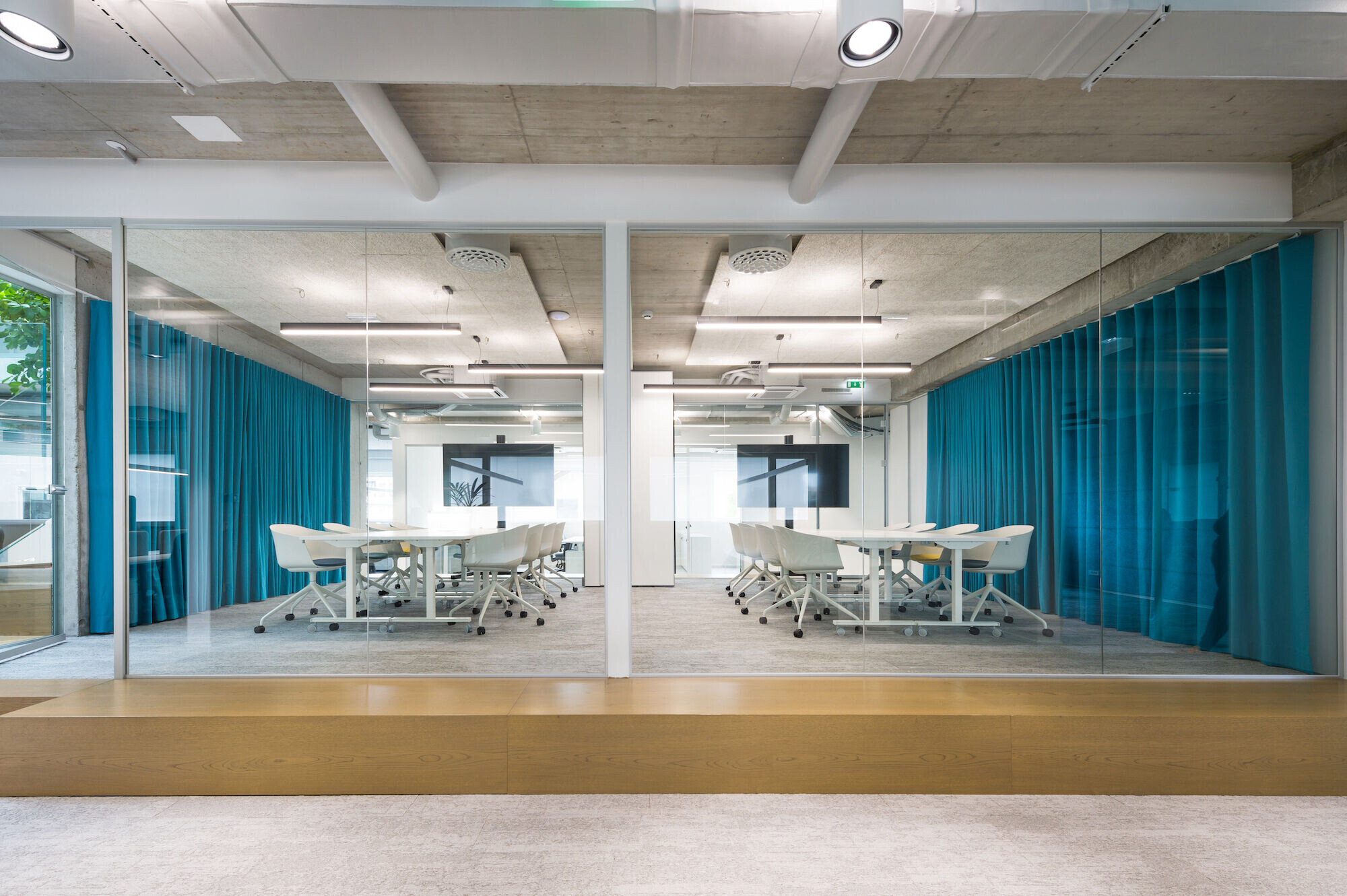 基因星球 · 充满活力的生物科技办公室设计丨斯洛文尼亚丨Kragelj-12