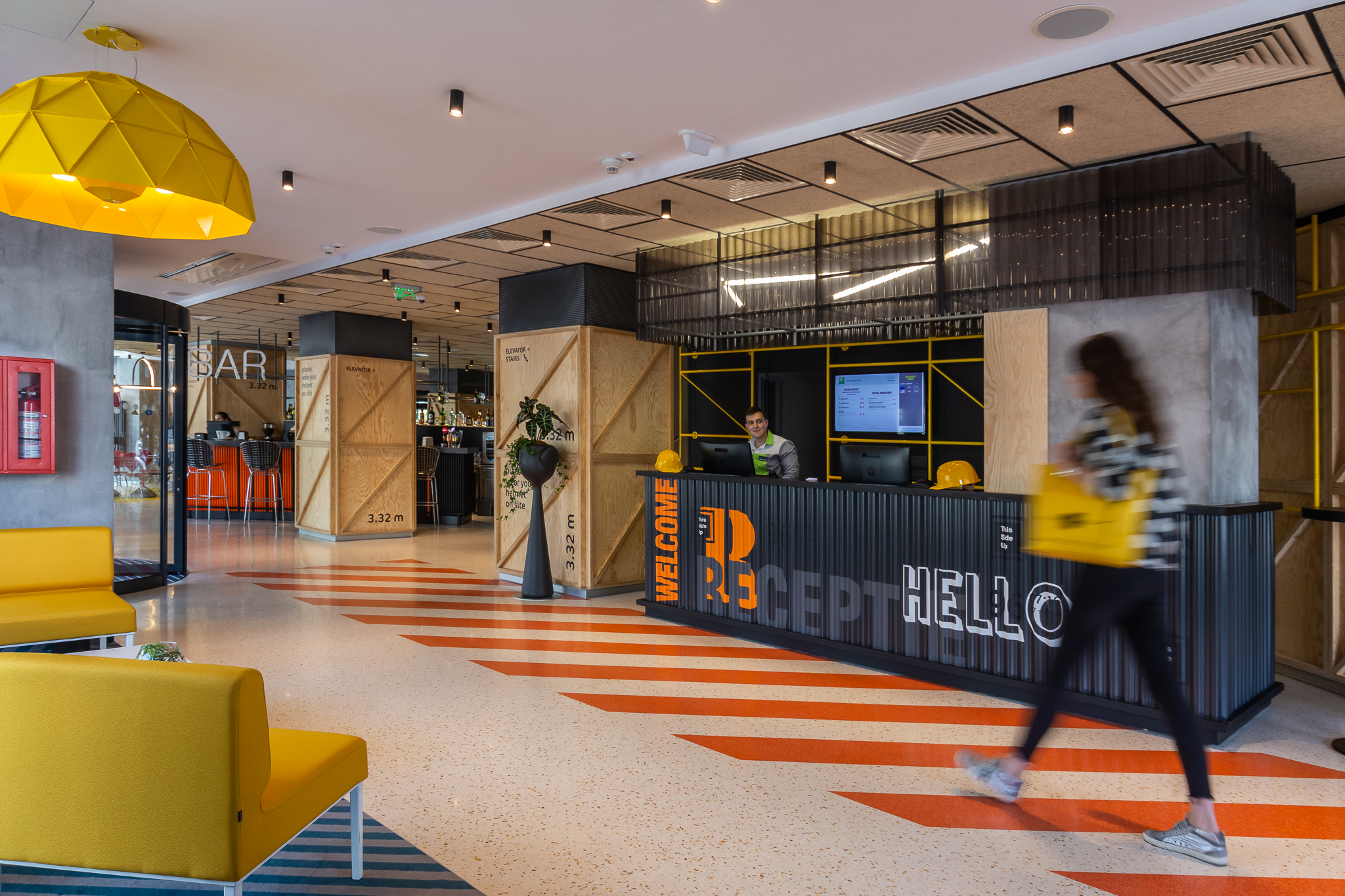 打造趣味十足的波普艺术建筑工地-26