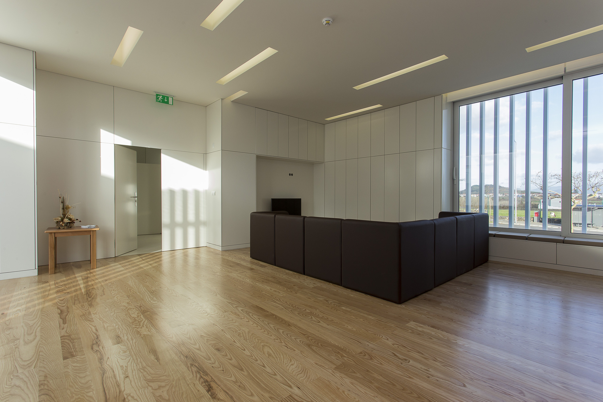 葡萄牙 Azores Islands 新住宅,无障碍设计让生活更美好-18