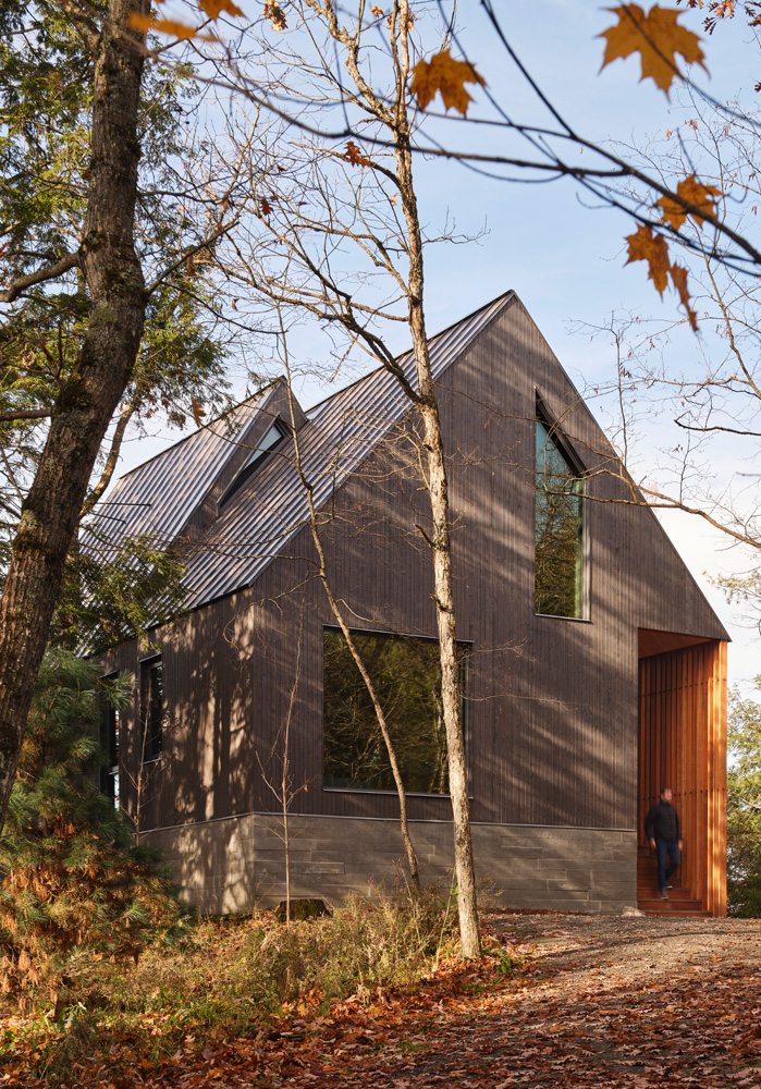 Doğayla Uyumlu Modern Bir Kaçış Noktası: Bunkie on the Hill - Arkitera-13