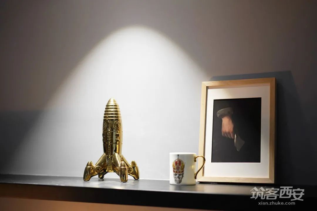 极致黑韵,红杉·陈醉打造西安 360㎡顶跃艺术宅-174