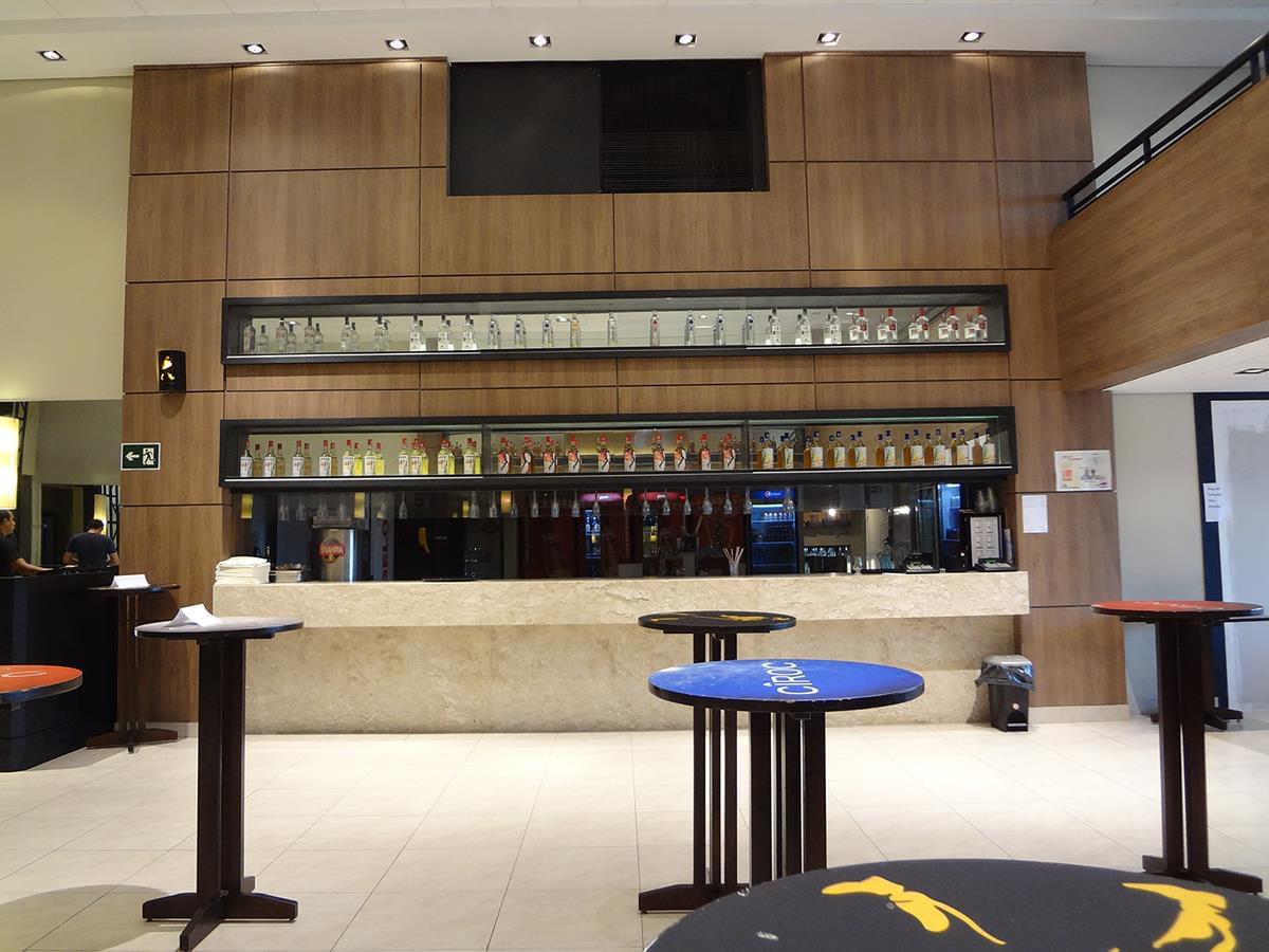 Cachaçaria Água Doce 酒吧设计-3