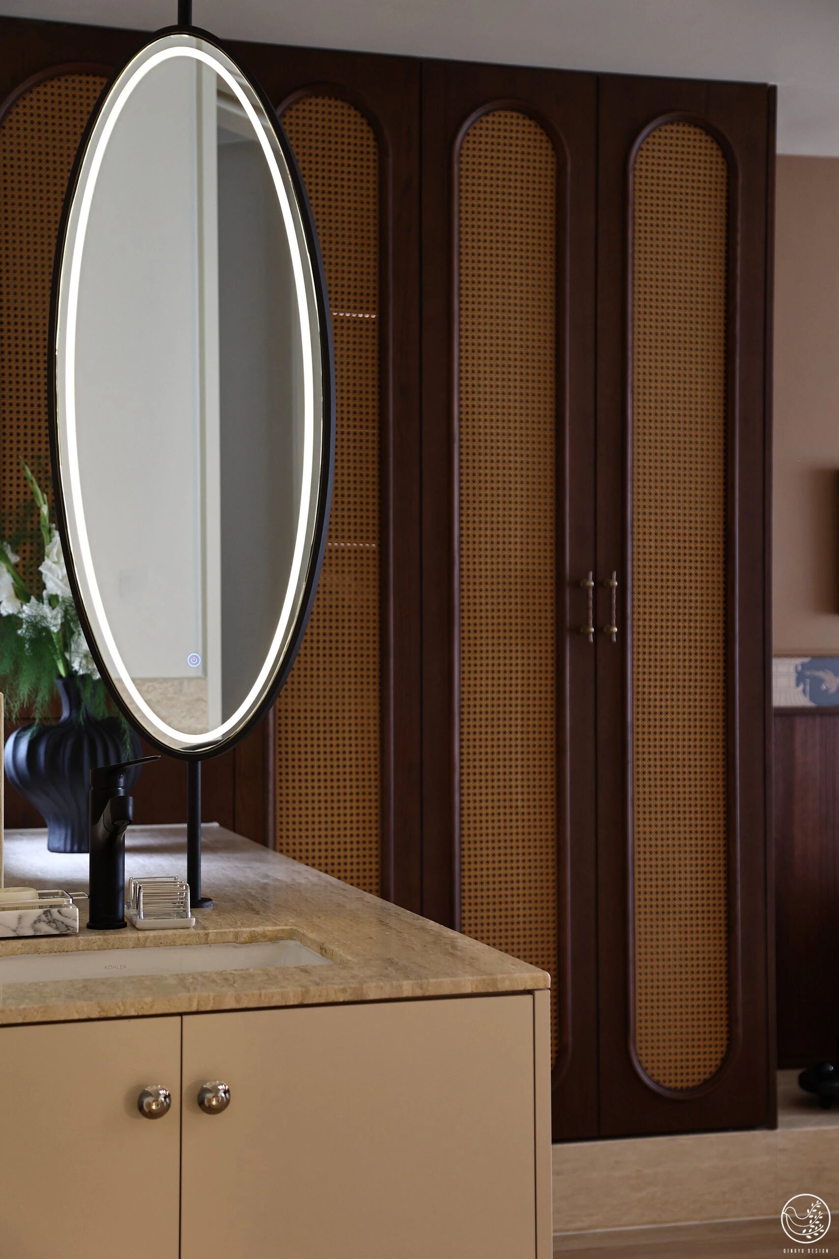 复古且时髦，在松弛与精致之间游刃有余-46