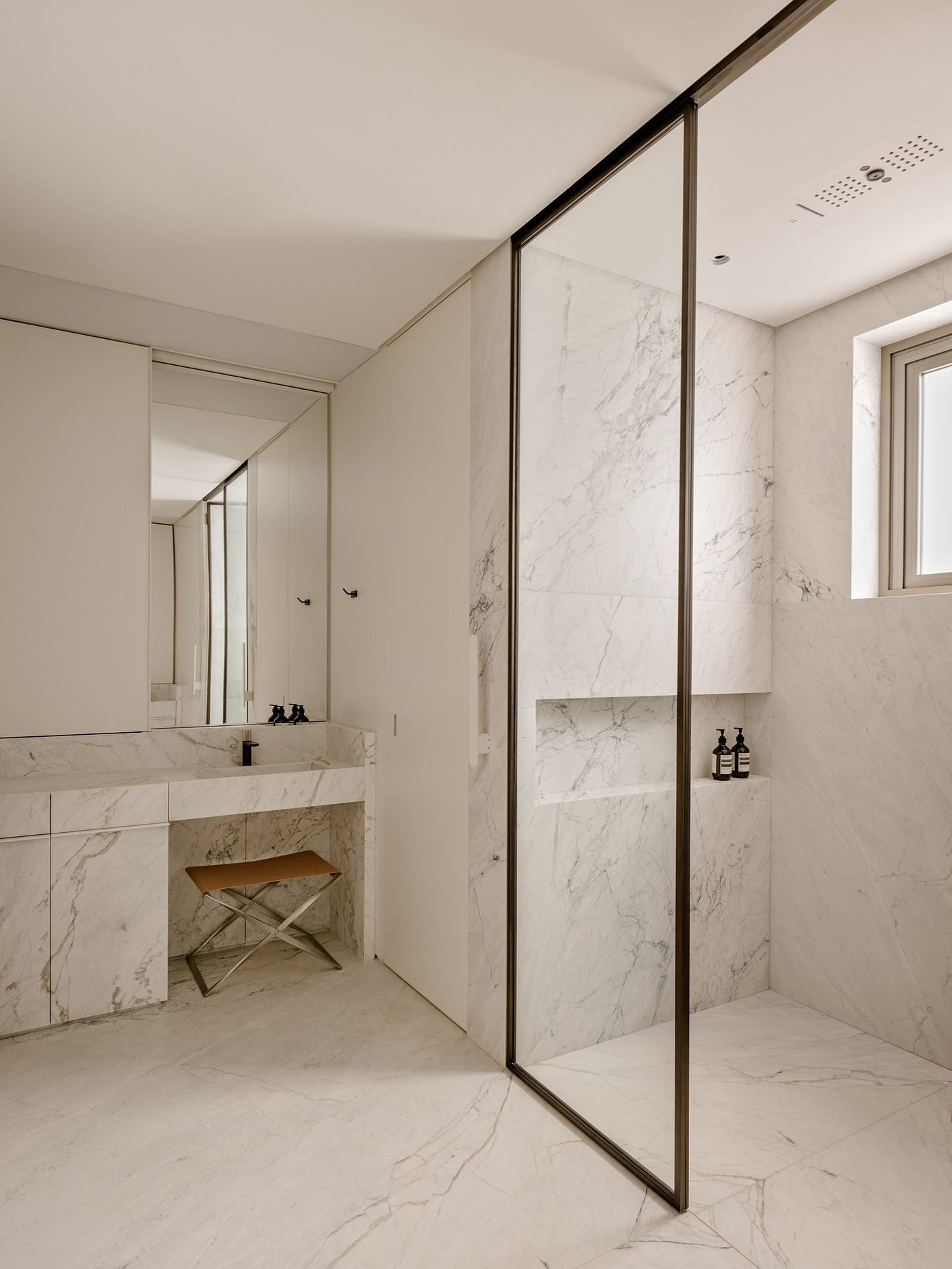 Terrazzo Apartment 丨 Studio Arthur Casas Highlights Minimalism-24