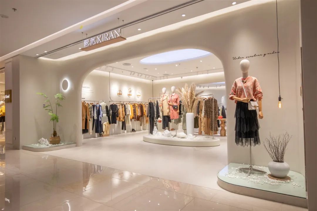 熙然女装第五代店铺形象设计丨中国海口丨MJVMD(广州孟靖迪赛品牌策划有限公司)-15