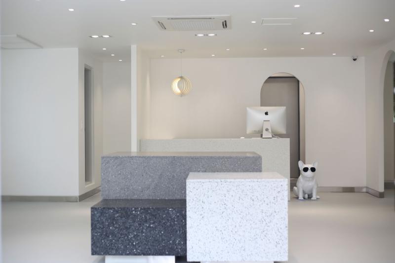 极简现代风，首尔 Enclave 服装店设计-9