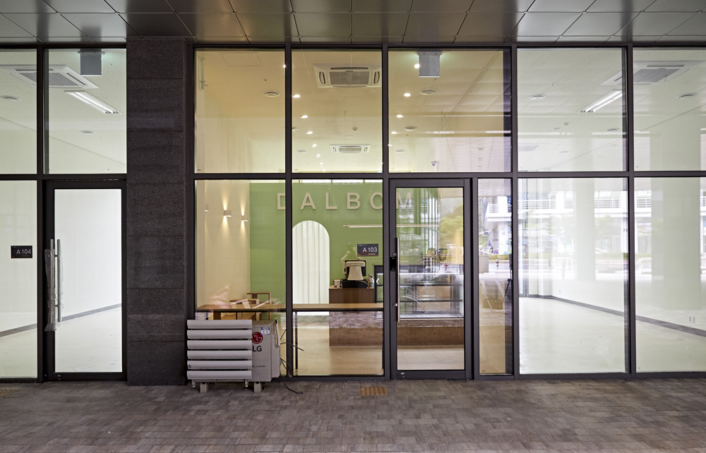 12 坪南杨州甜品店 极简设计魅力-15