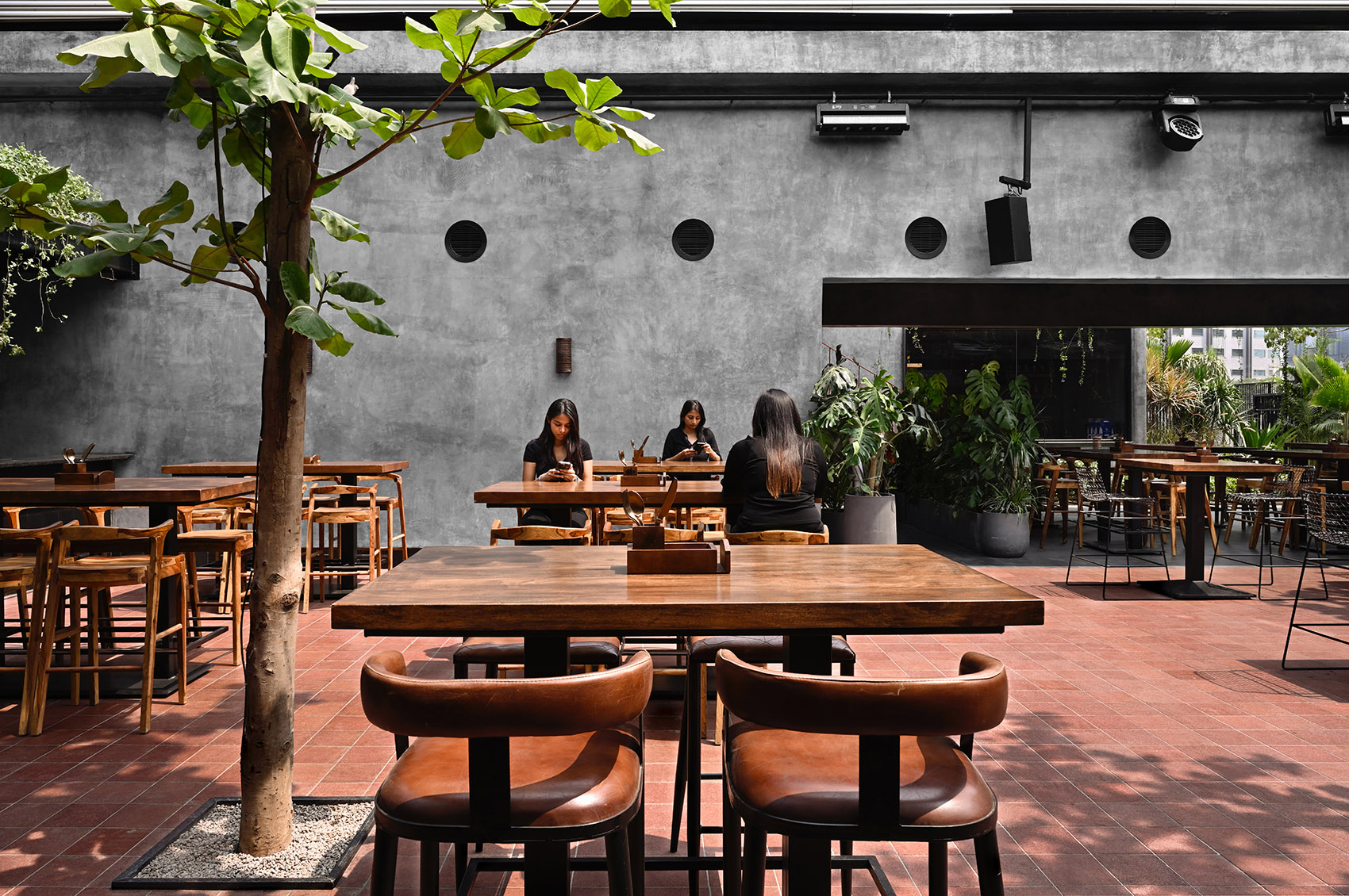 Tabula Rasa 2·0餐厅丨印度丨23 Degrees Design Shift-9