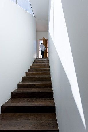 墨西哥沙漠中的倾斜屋顶别墅-39