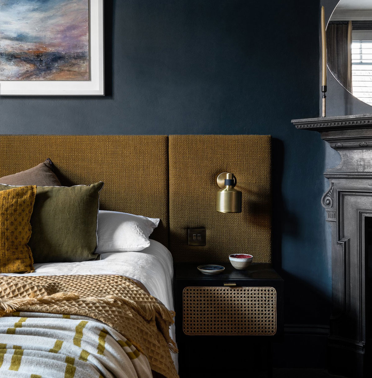 伦敦经典公寓的时尚深色调设计-1