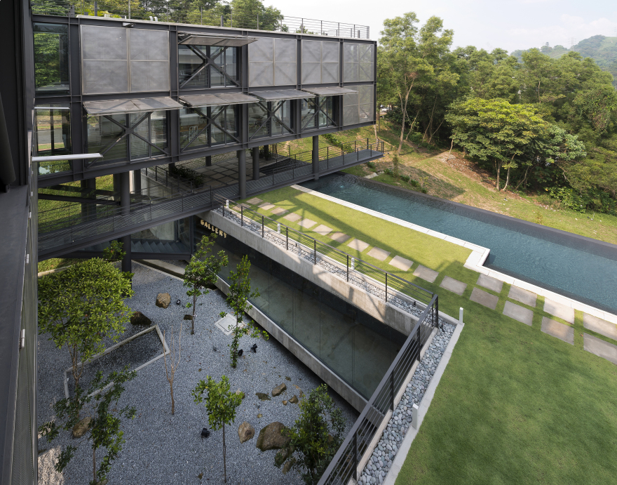 Cantilever House | Design Unit Sdn Bhd-22