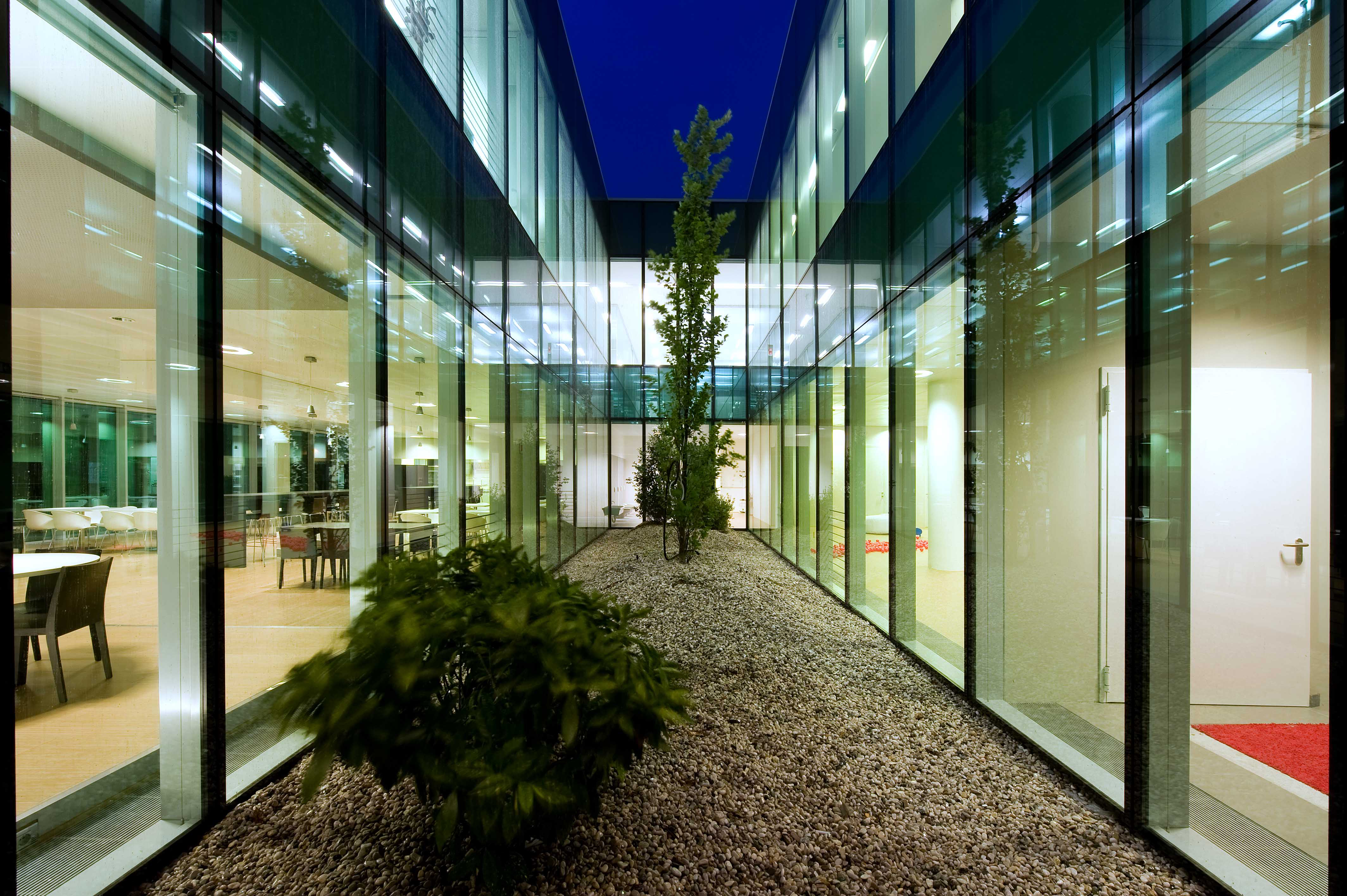 意式家具企业总部，功能与美学的完美融合-27