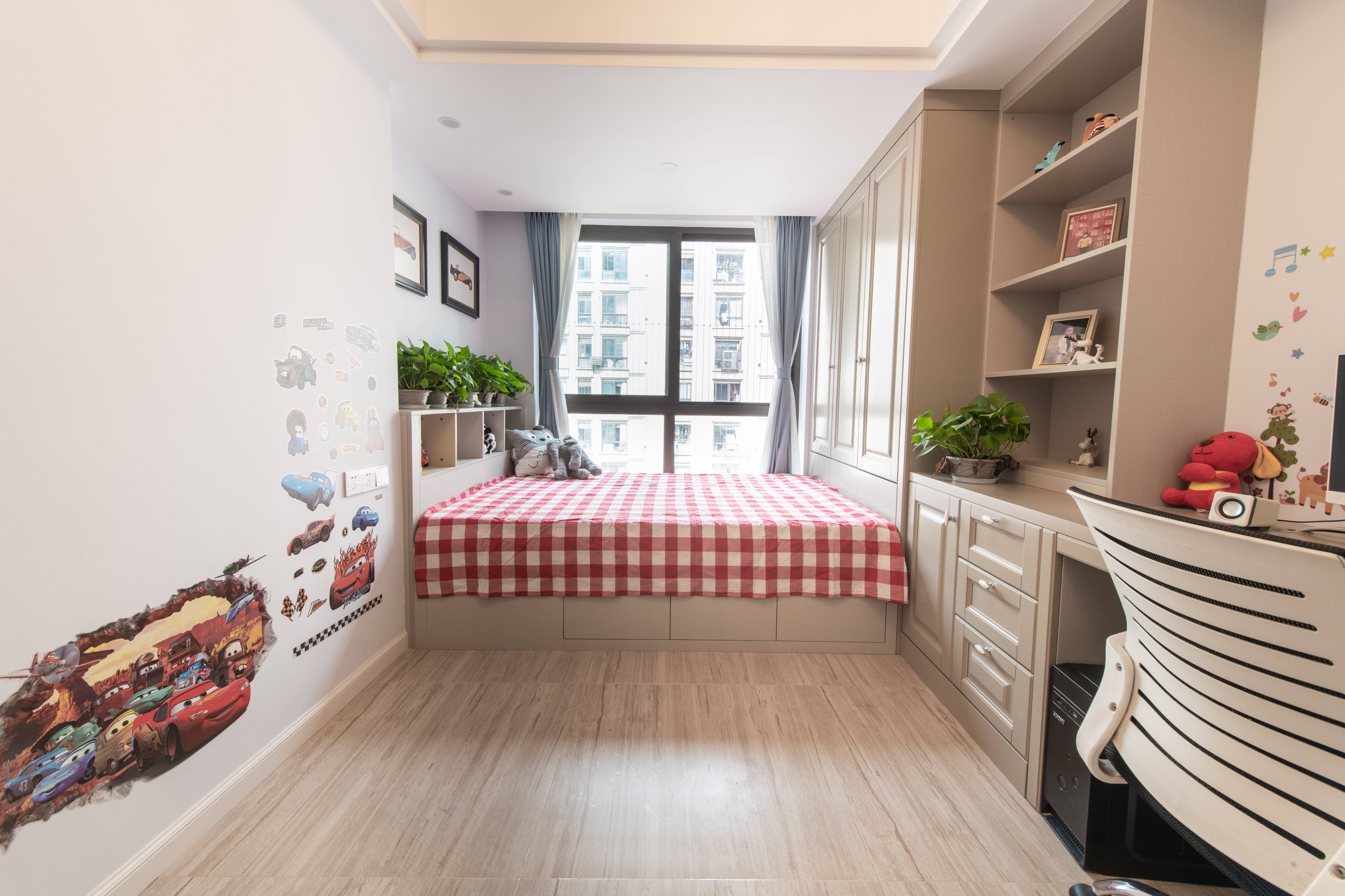 协信春山台现代简约风家居设计-17