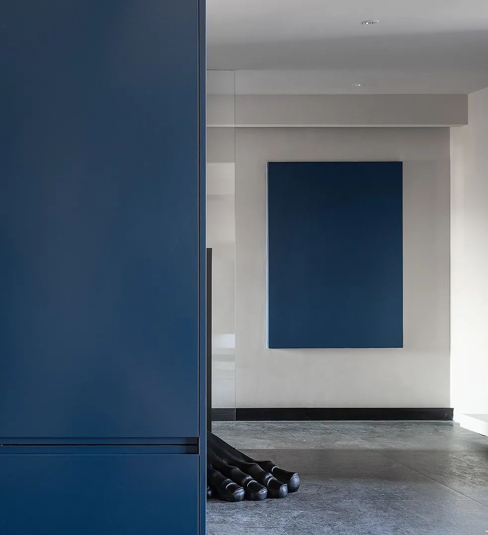 静谧深海蓝,游园般的住宅设计-2