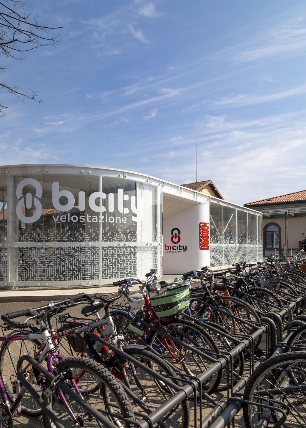 贝加莫发光自行车站丨意大利贝加莫丨STUDIO CAPITANIO ARCHITETTI-43