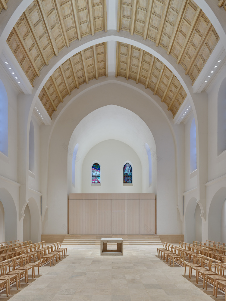 德国 St Fidelis 教堂 | 喧嚣中的宁静空间-35