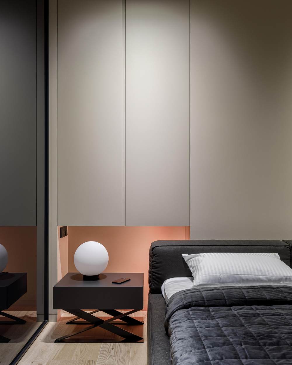 柔和灯光打造舒适卧室空间丨ELLEdecoration-28