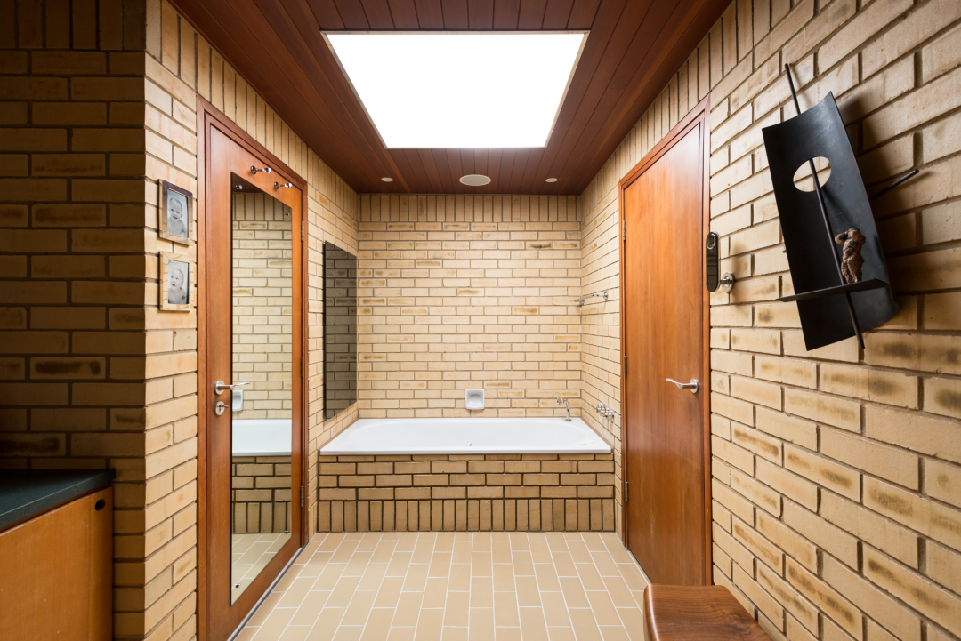 罐头清单或能利斯(具体含义需根据更多上下文来确定)丨西班牙丨约翰·伍重-76