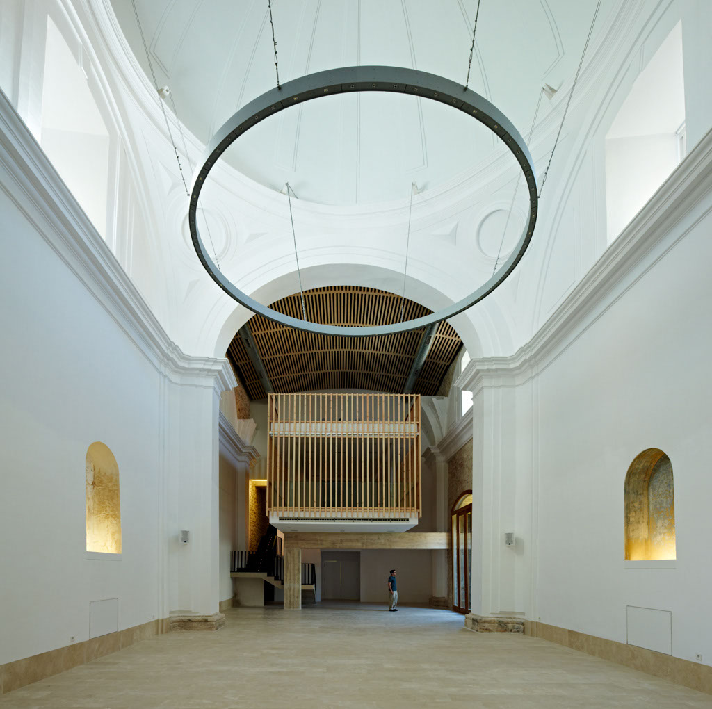 西班牙 16 世纪教堂复兴 | 多功能活动空间-34