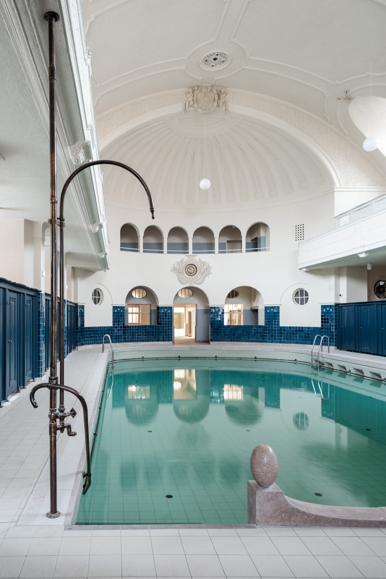 斯特拉斯堡市政浴场翻新与创新丨法国-12