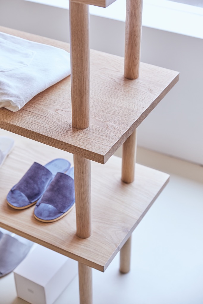 极简 28 平服装品牌展示空间-7