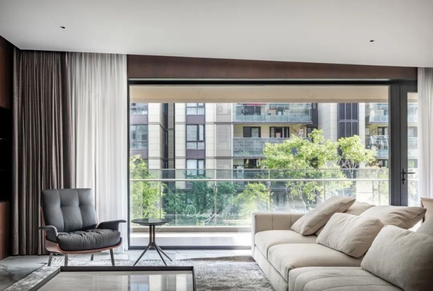 现代时尚居所丨紫苹果装饰集团-36