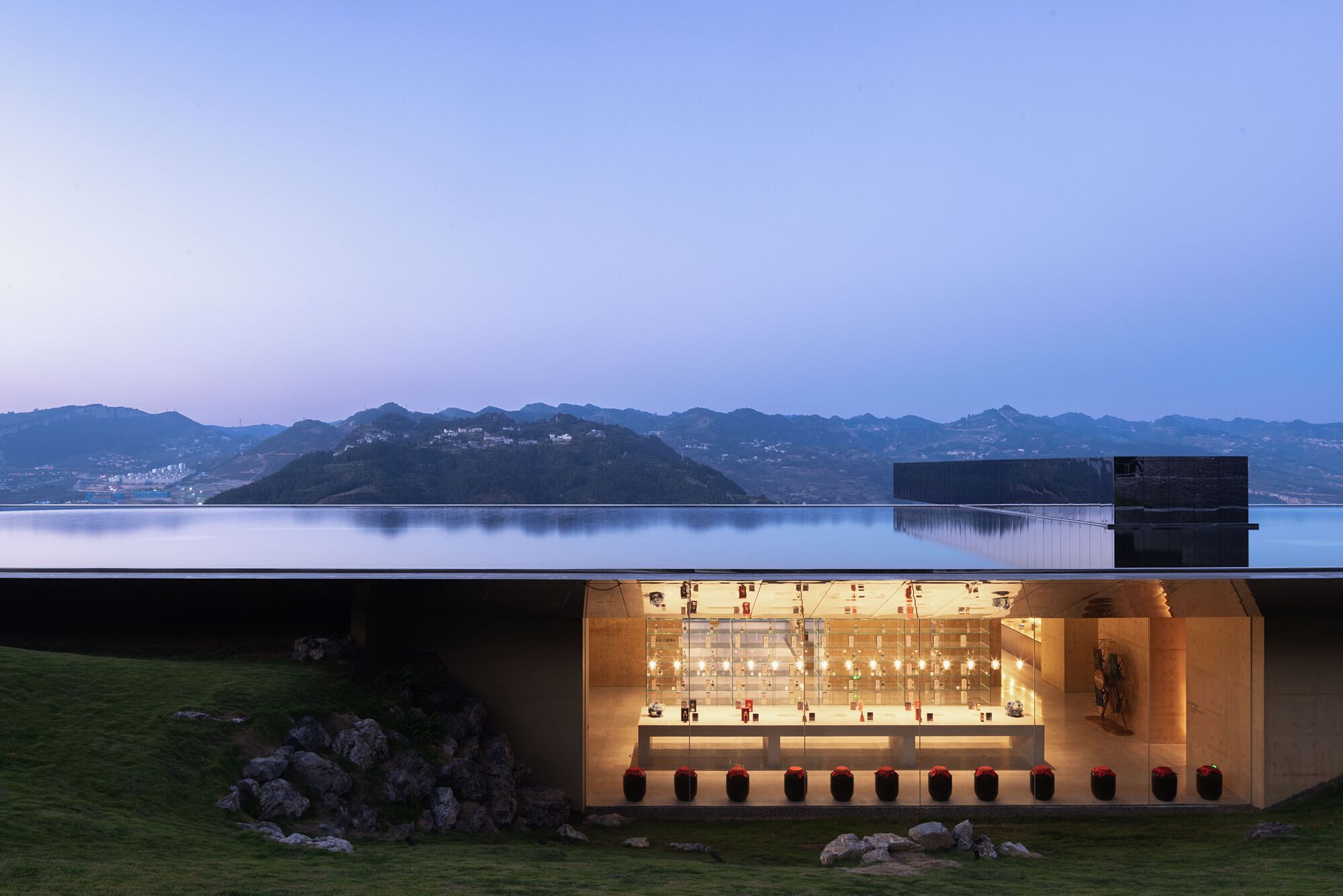 郎酒庄园敬天台悬崖酒文化接待体验中心丨中国四川丨理想建筑设计事务所-3