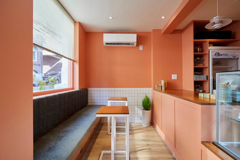 温馨 10 坪小屋，黄点配色展现生活美学-4