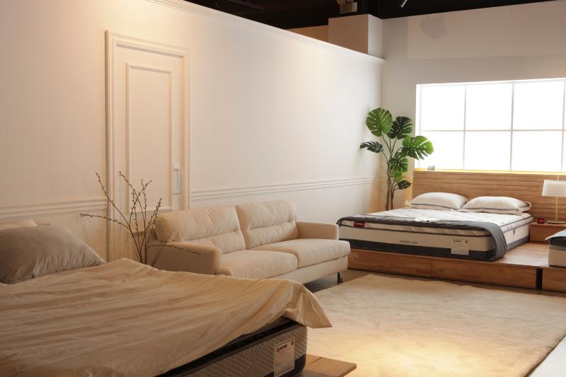 多样风格演绎的 200 平家具公司展示空间-7