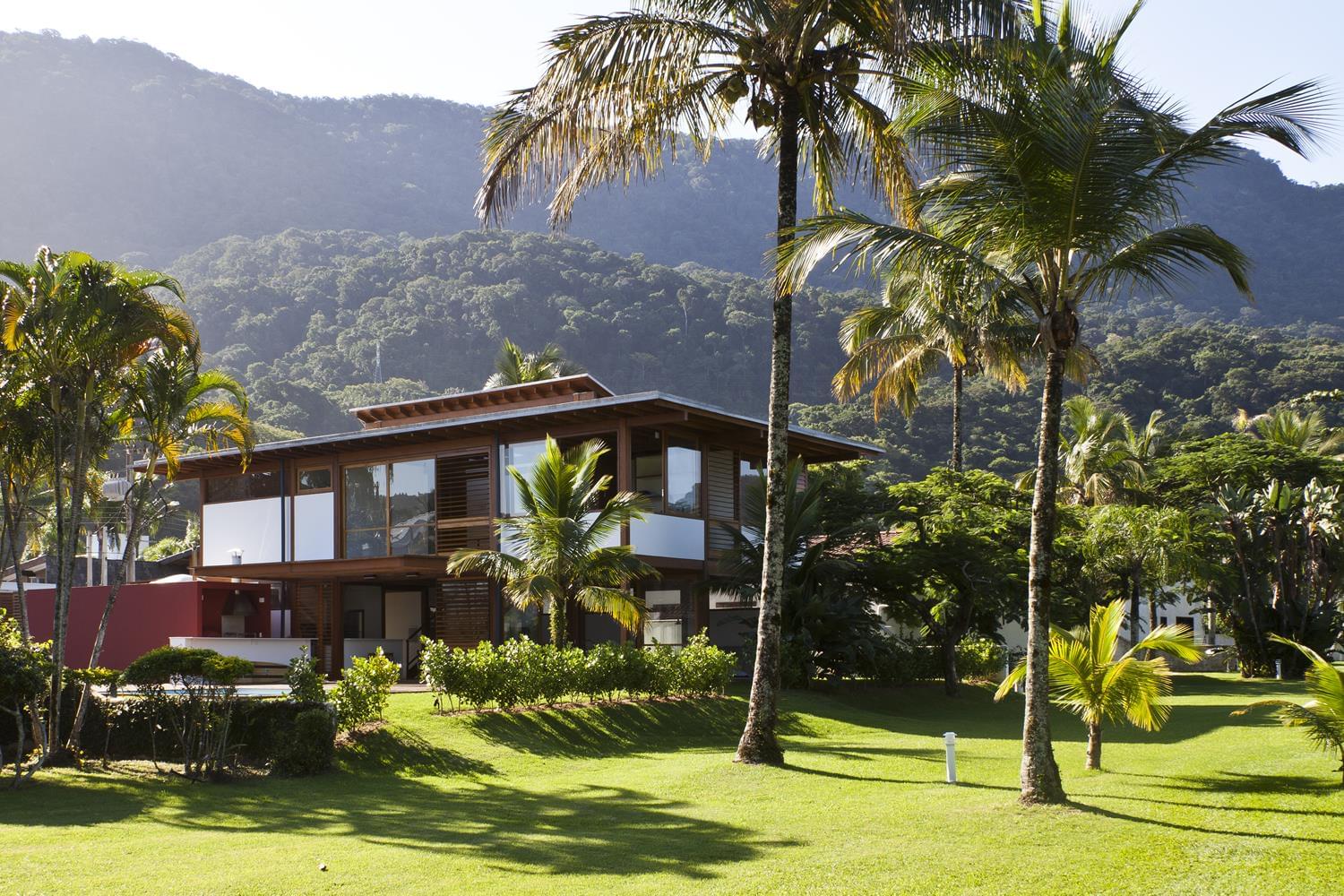 巴西 SP 海滨优雅木结构住宅-1