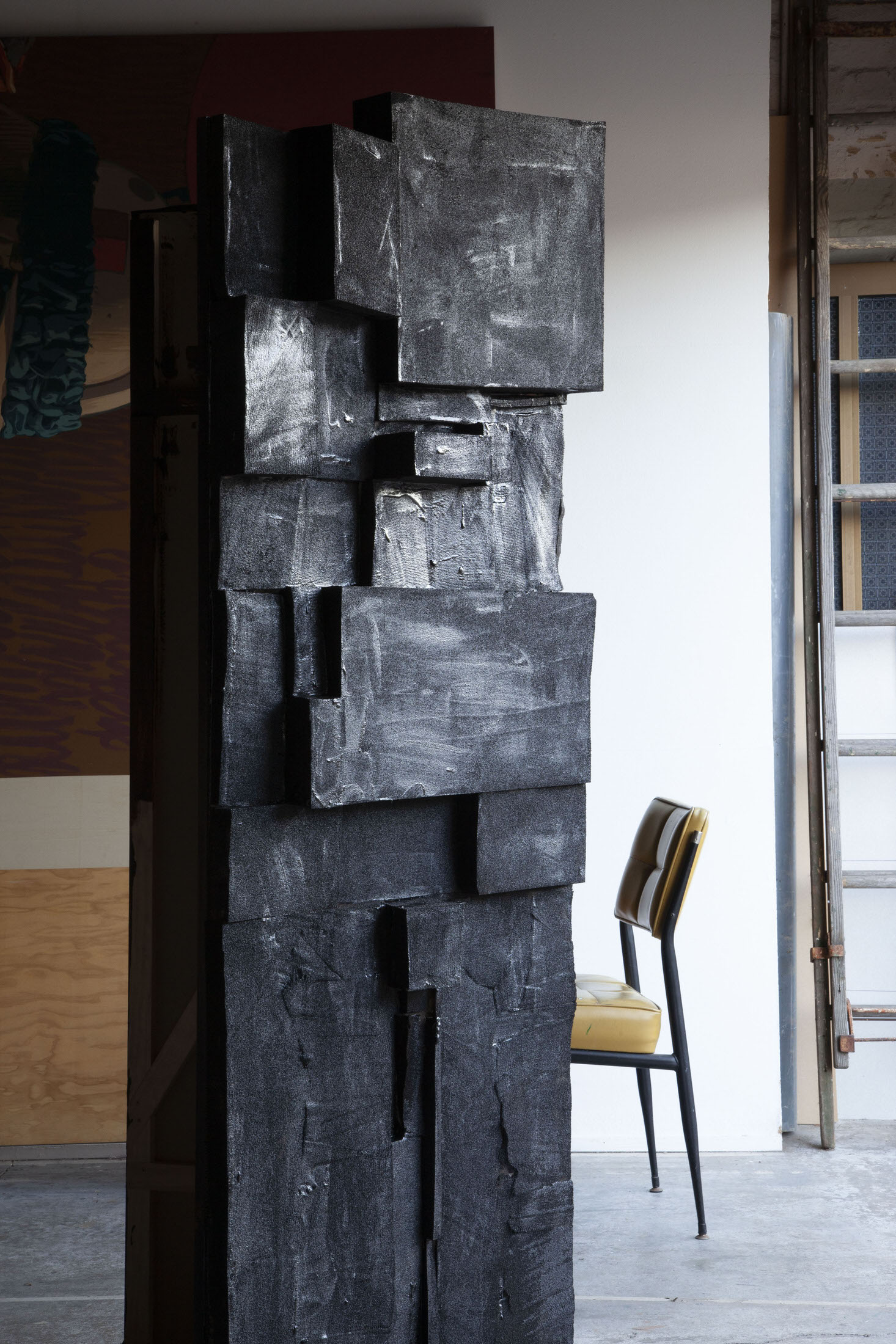 Tom Fereday & Charlie White 联合呈现 Versa,探讨废旧材料再利用的创意之作-33