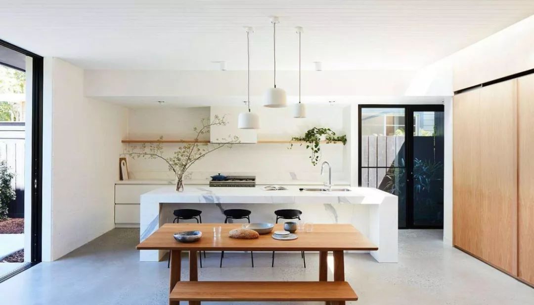 这里简约而清爽,却始终不缺乏点亮空间的焦点  Project 12 Architecture-9