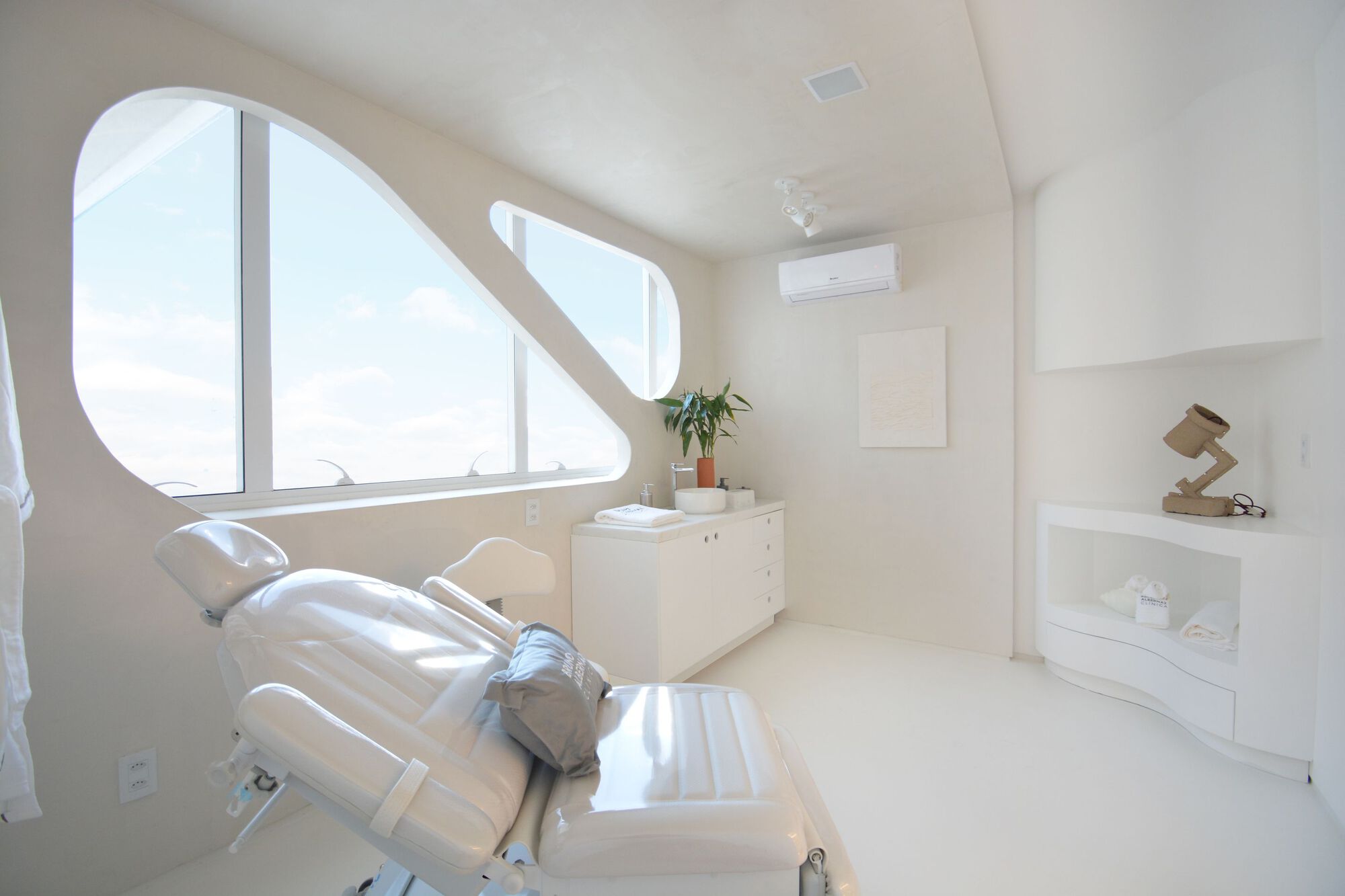 布鲁诺阿尔伯纳兹诊所丨巴西丨Studio Medeiros Arquitetura-27