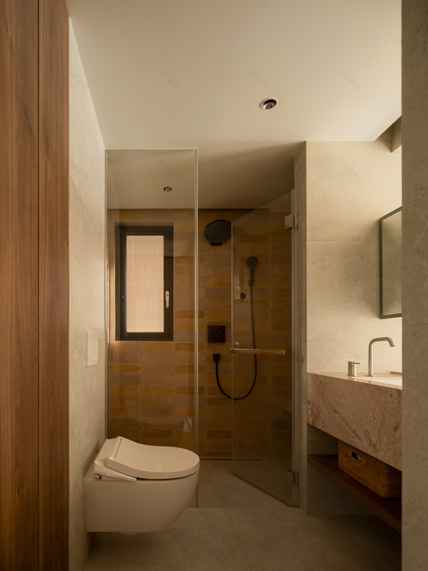 L 之家(注:这里HOUSE常见理解为房子、住宅等意思,结合前面字母L,推测为一个具有特定名称的住所之类,之家是比较常见表达,若有更多背景信息,可能有更合适译法 ) 丨中国广州丨KINJO DESIGN幾築空間設計-74