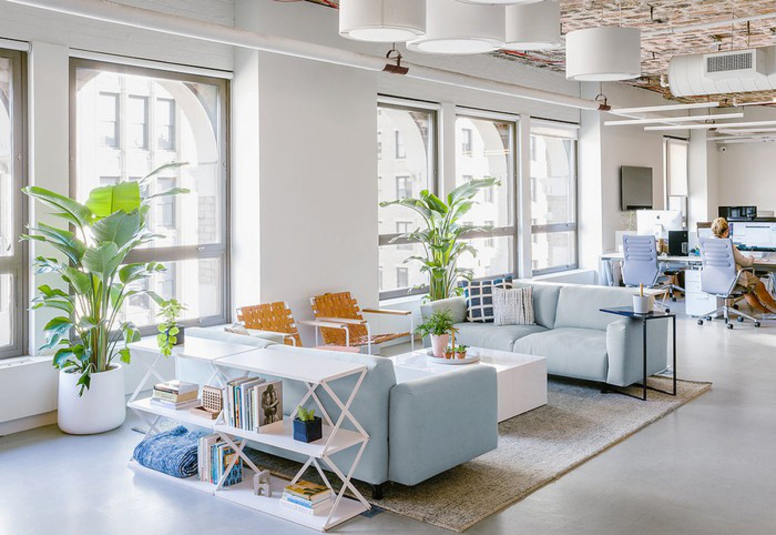 纽约 Casper 办公室设计 | FLOAT 工作室打造梦幻蓝调空间-4