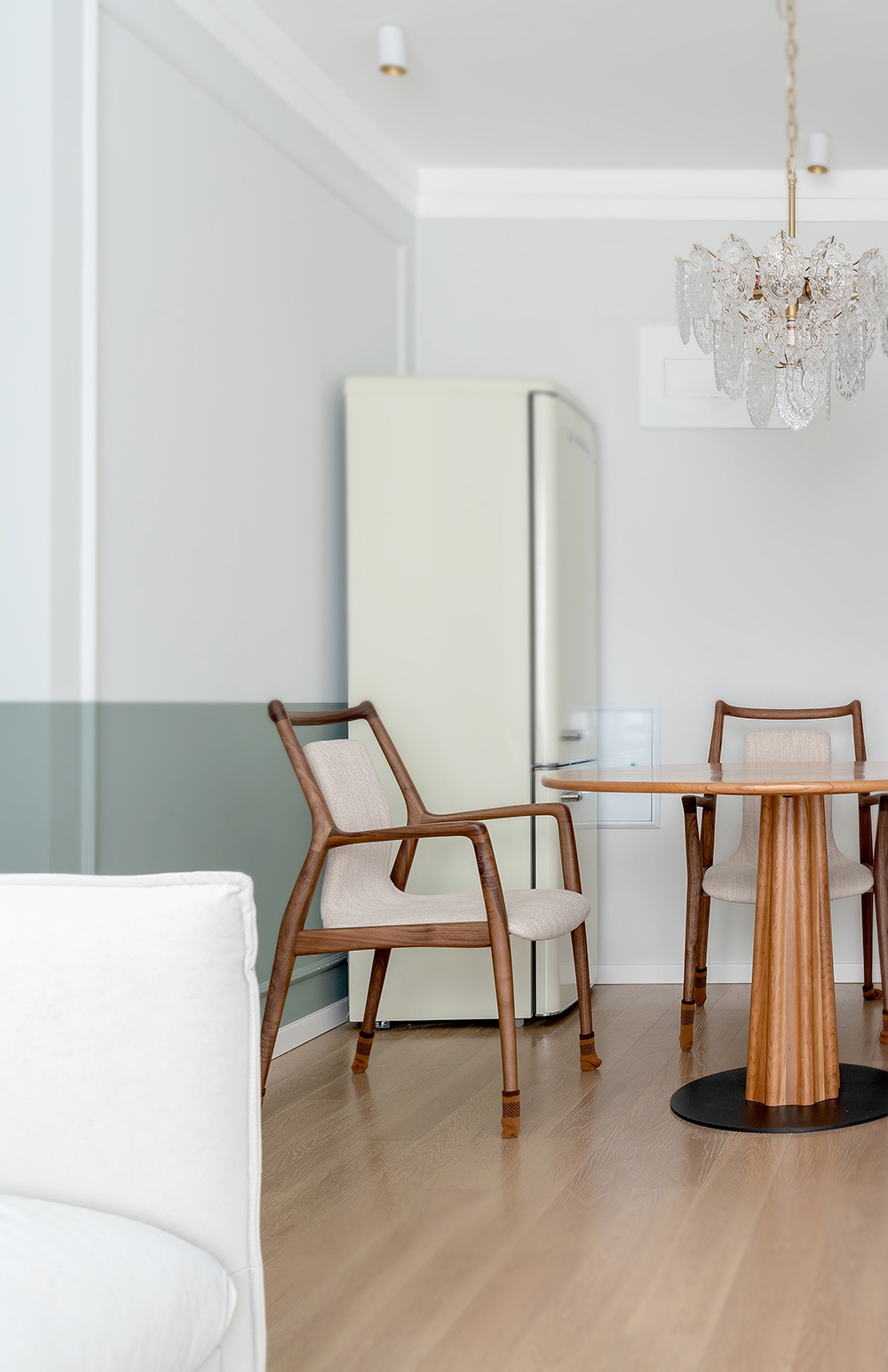 55㎡小户型重拾复古味，让家处处透露精致和浪漫-10