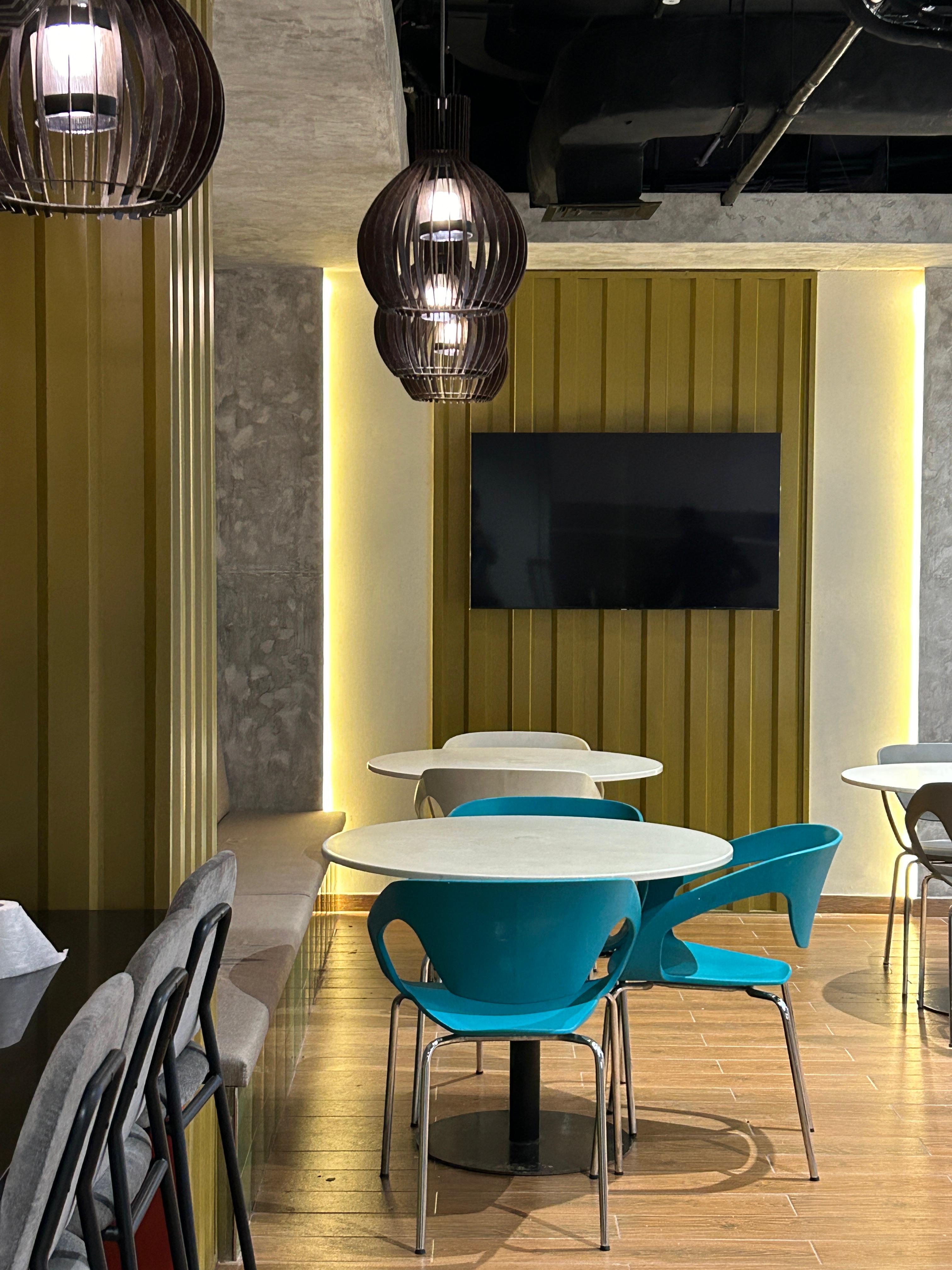 RAQAMI BANK DESIGN-43