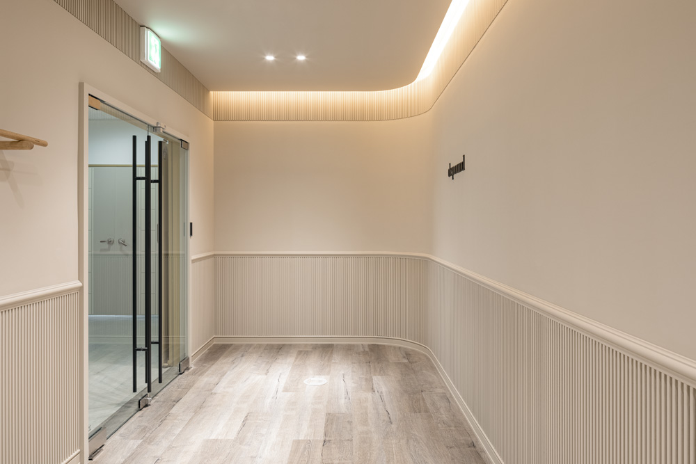 100% 时尚办公室，现代与极简的完美融合-3