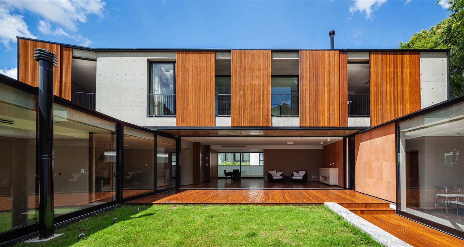 巴西不规则住宅设计,绿色庭院与现代建筑的完美结合-8