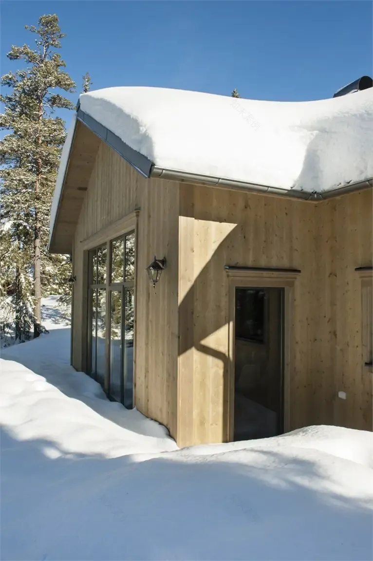 瑞典山间豪华木屋 | 传统与现代的完美交融-26