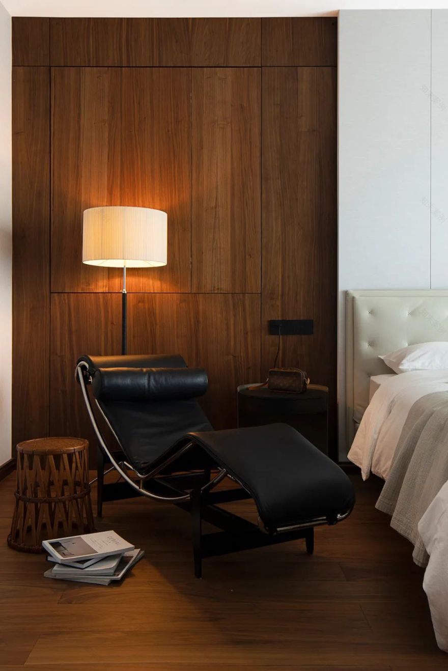 胡桃木的温润,营造光影下的生活感 | 千上设计-74