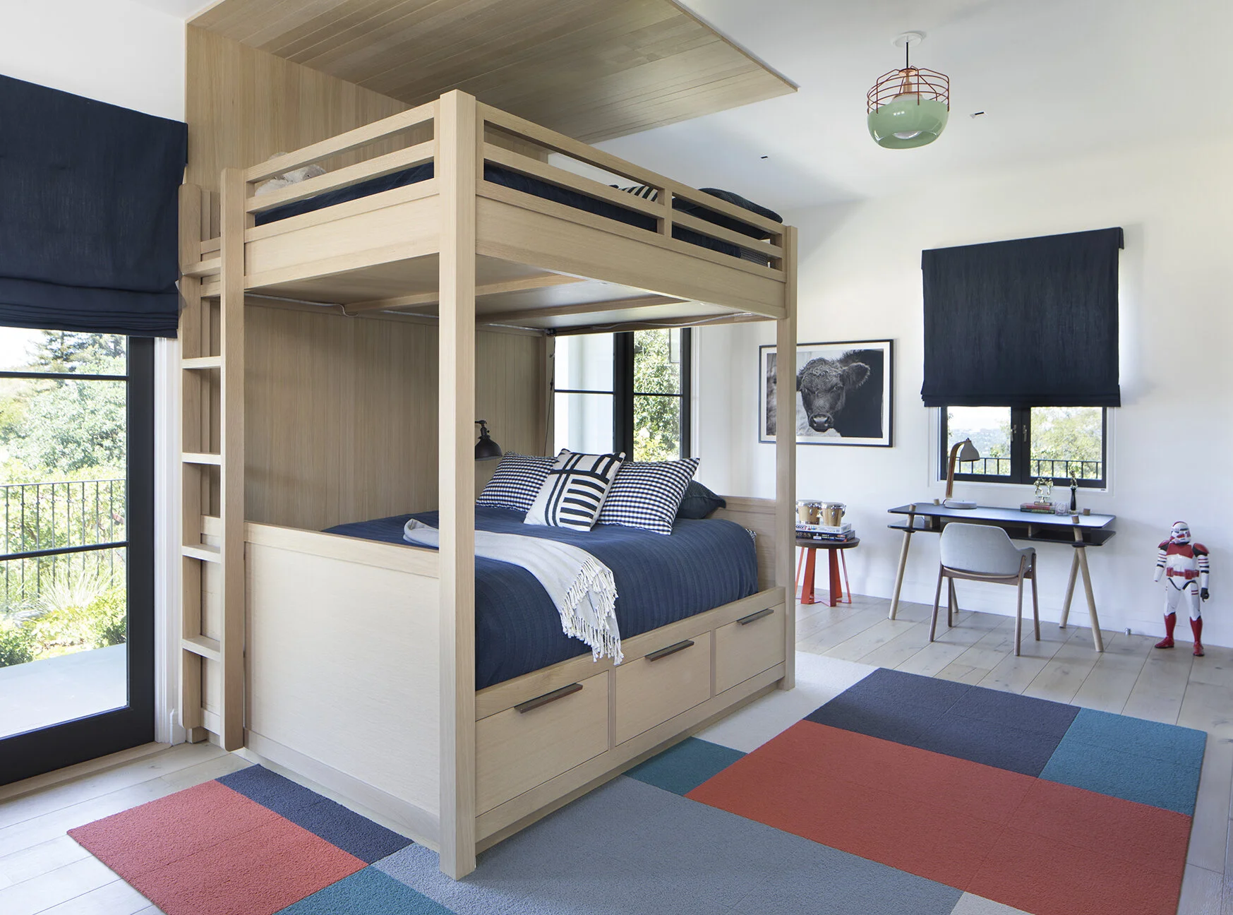 拉斐特·安·洛恩加特室内设计公司

注：Interiors常见用于室内设计、室内装饰等业务相关公司名称中，这里结合语境翻译为室内设计公司 若实际情况并非如此，可根据具体背景调整 丨美国-59