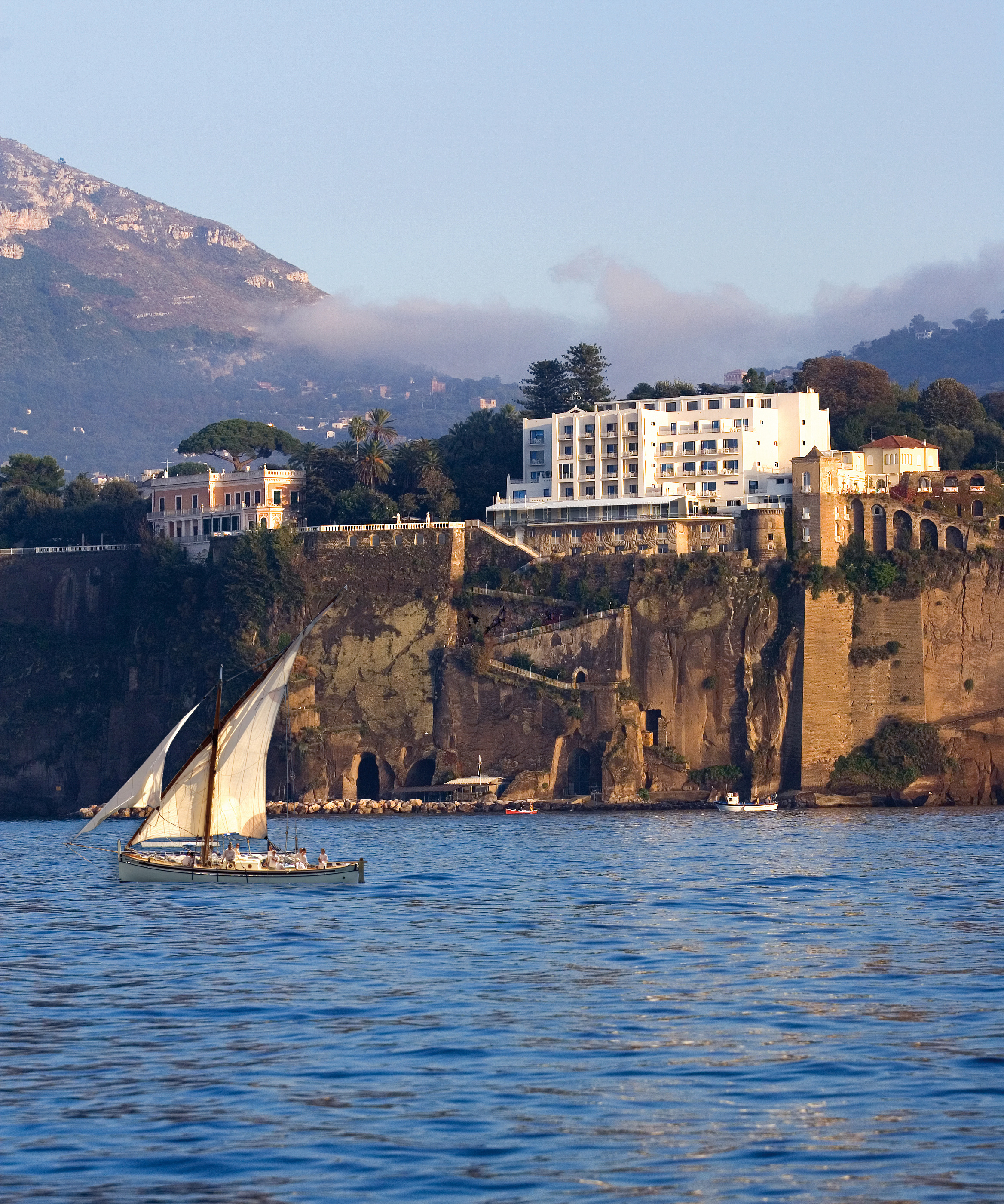 城堡酒店的室内设计之美-38